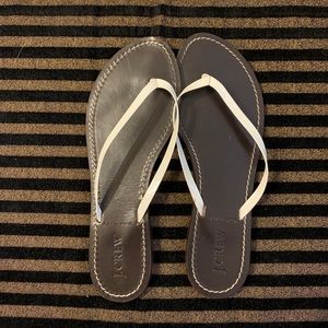 🎀3 for $15🎀J. Crew leather flip flops size 8